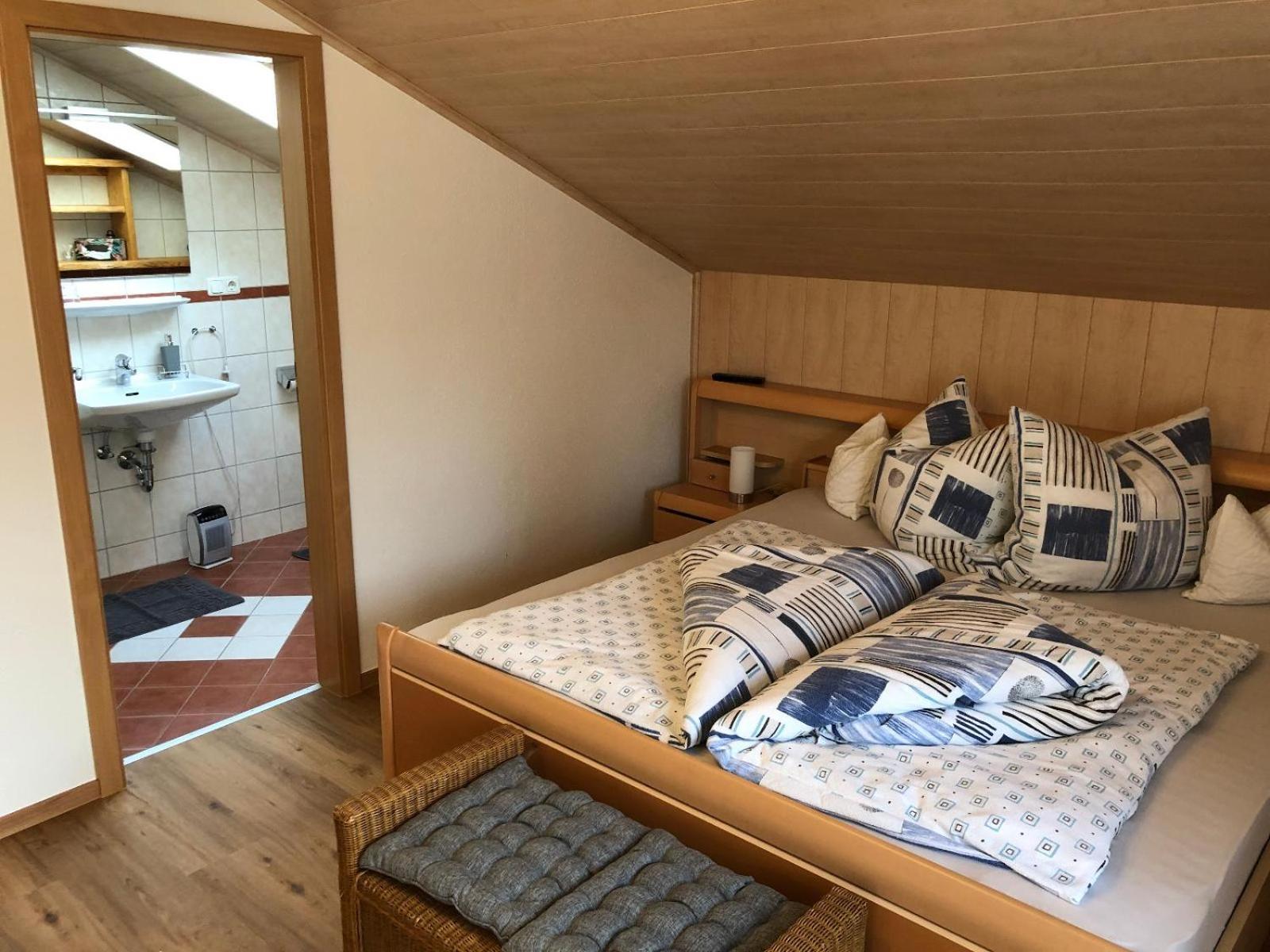 Gaestehaus Schmalzreich Lam Esterno foto