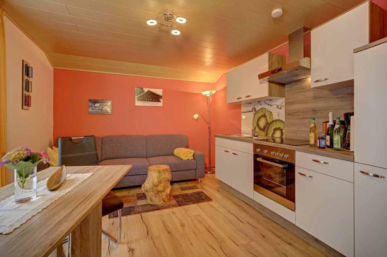Gaestehaus Schmalzreich Lam Esterno foto
