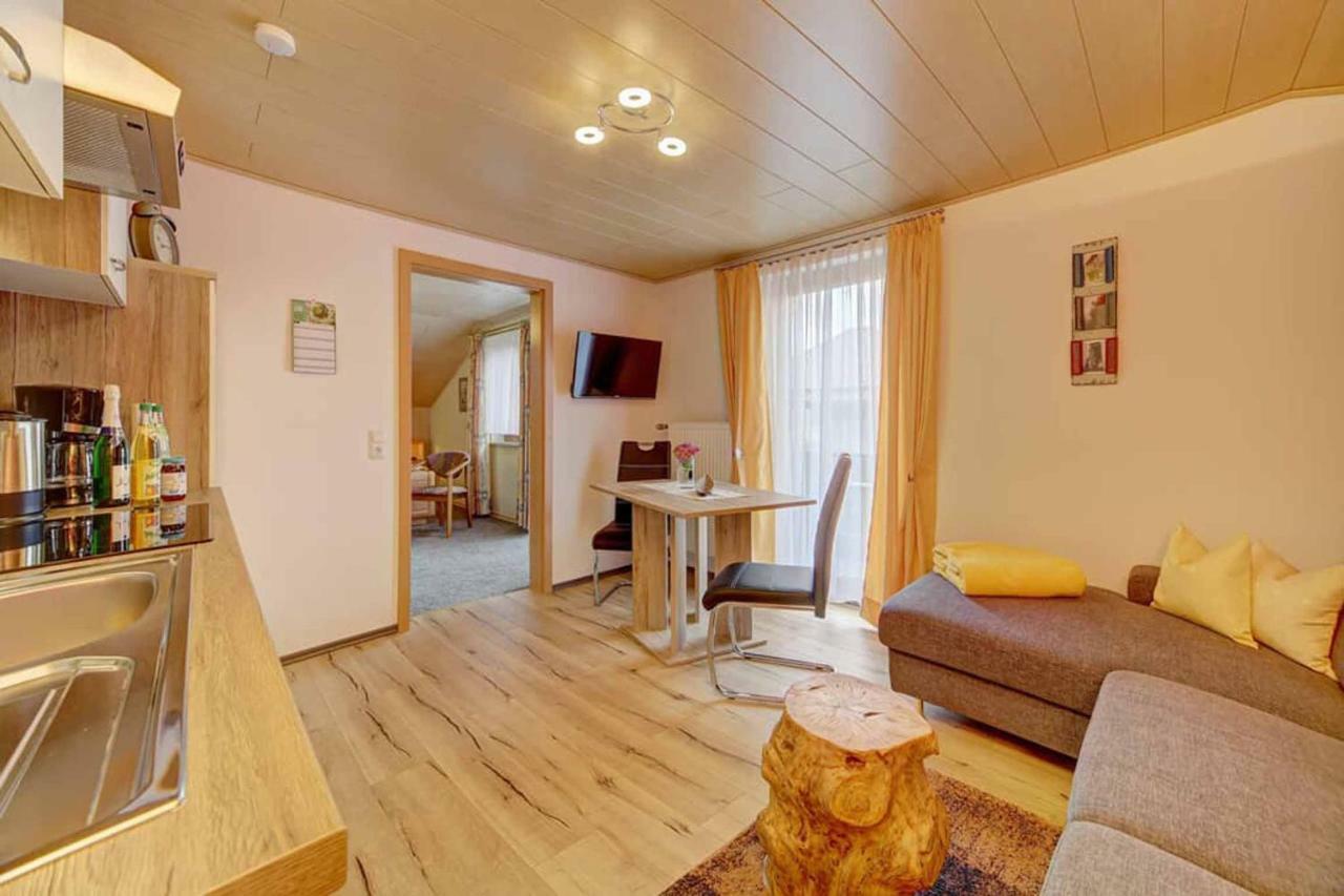 Gaestehaus Schmalzreich Lam Esterno foto